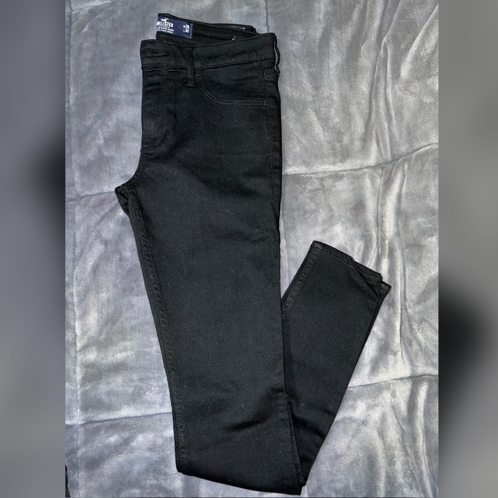 Hollister Jeans.